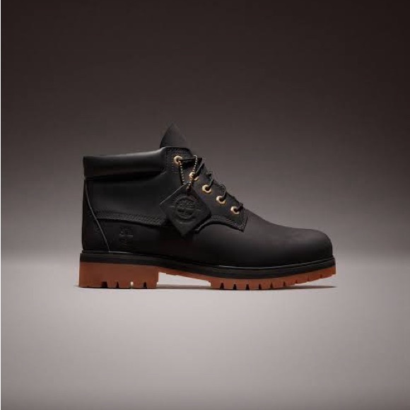 Timberland 5/8 Chukka Rockaway
Men's TB0A6F85W05 - Picture 1 of 5